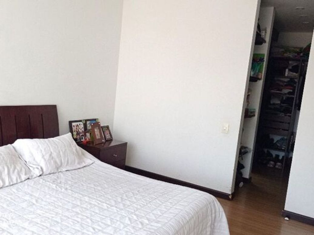 Apartamento de 3 alcobas en venta en Molinos Norte, Bogotá, 152 m² · foto 8 de 15