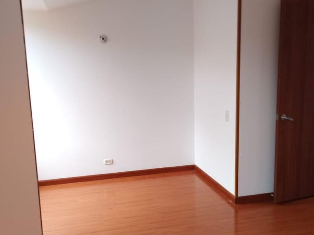 Casa de 3 alcobas en venta en Hipotecho Et. Iii, Bogotá, 77 m² · foto 7 de 15