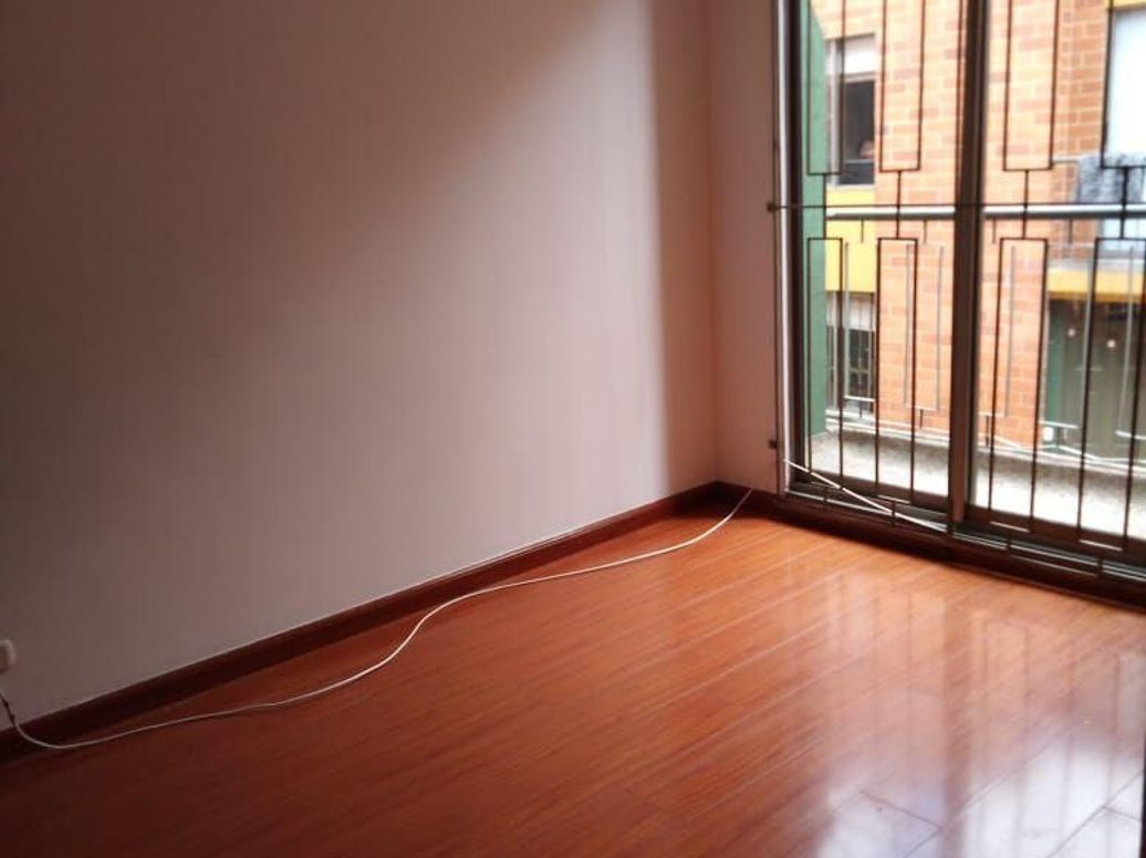 Casa de 3 alcobas en venta en Hipotecho Et. Iii, Bogotá, 77 m² · foto 8 de 15
