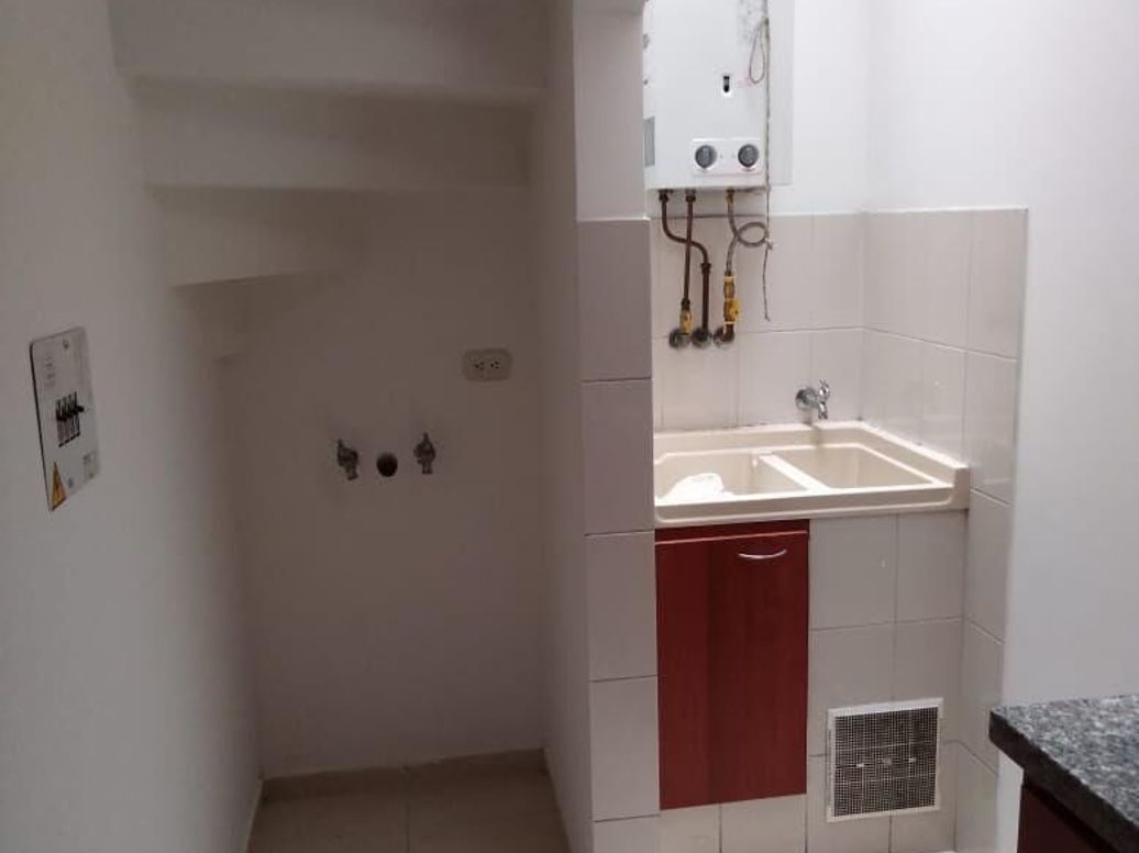 Casa de 3 alcobas en venta en Hipotecho Et. Iii, Bogotá, 77 m² · foto 5 de 15