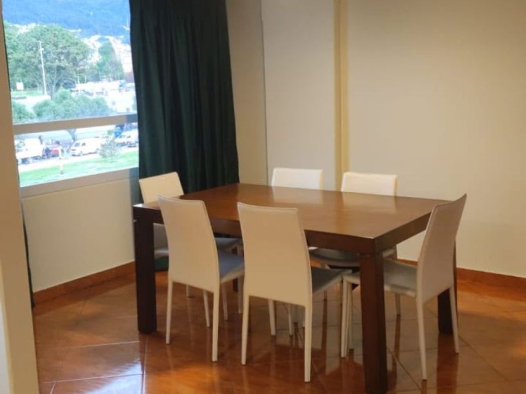 Apartamento de 3 alcobas en venta en Campin Occidental, Bogotá, 104 m² · foto 2 de 10