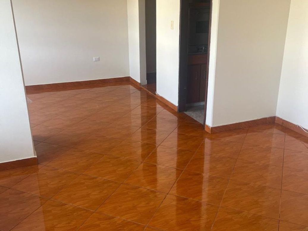 Apartamento de 3 alcobas en venta en Campin Occidental, Bogotá, 104 m² · foto 4 de 10