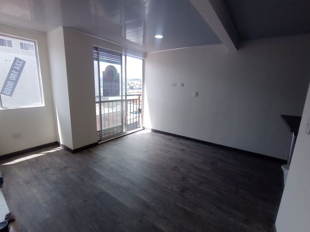 Apartamento de 2 alcobas en arriendo en Santander, Bogotá, 38 m² · foto 2 de 10