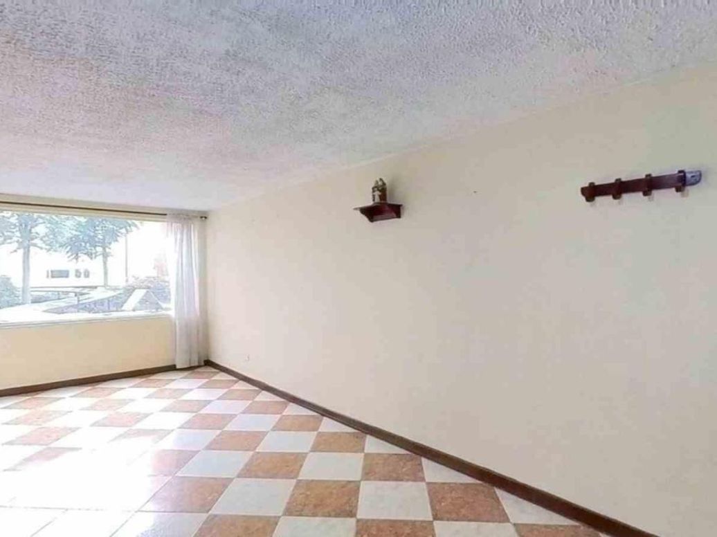 Apartamento de 3 alcobas en venta en San Miguel, Bogotá, 48 m² · foto 4 de 20