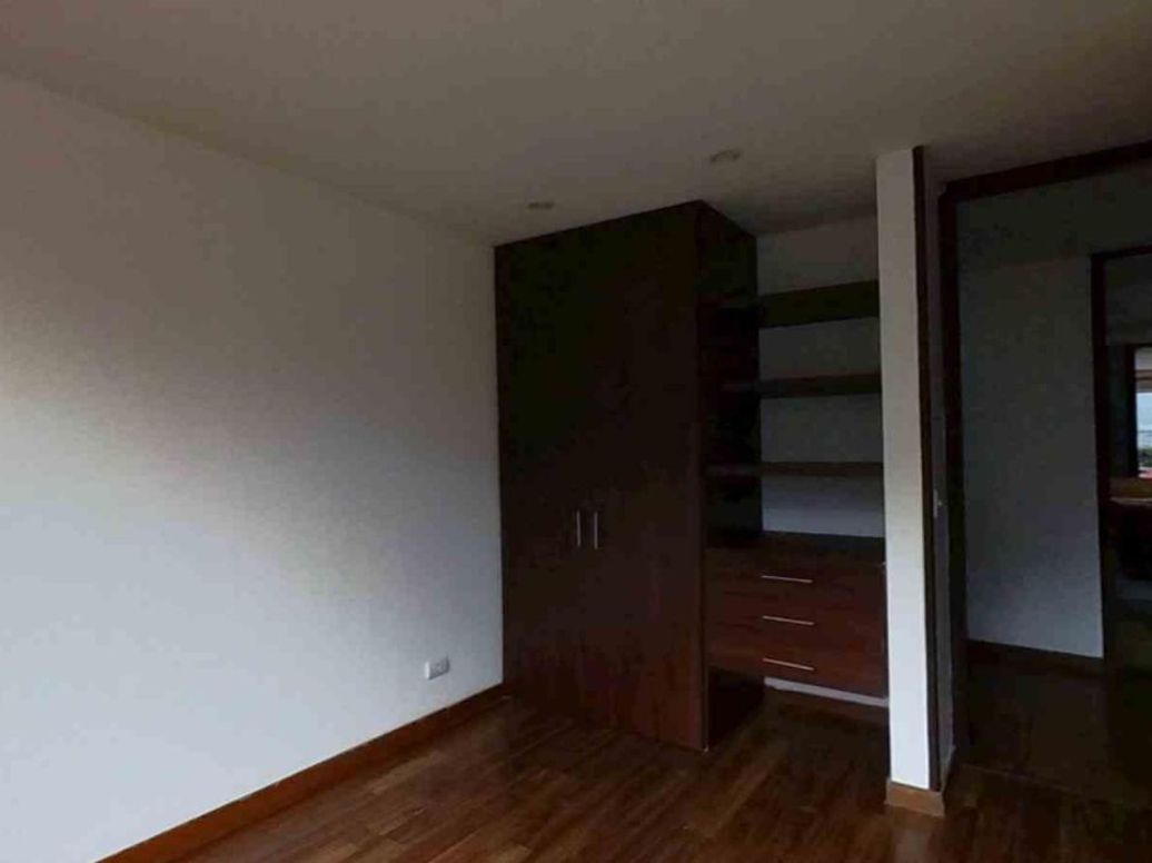 Apartamento de 3 alcobas en venta en Cerros De Suba, Bogotá, 91 m² · foto 7 de 20