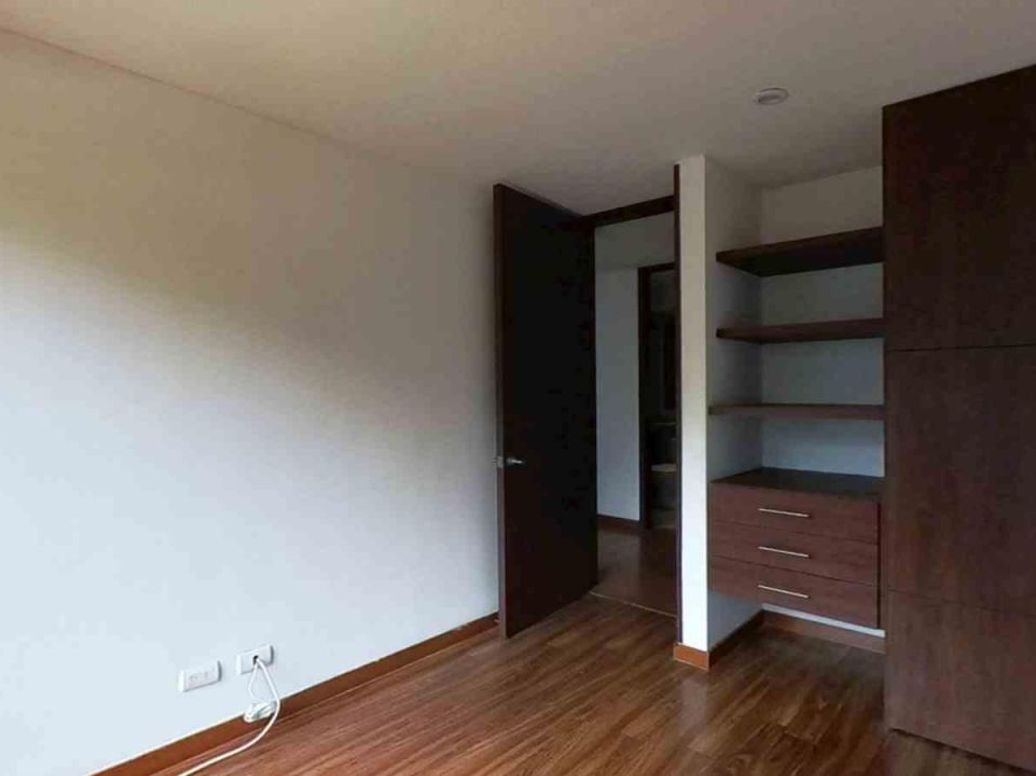 Apartamento de 3 alcobas en venta en Cerros De Suba, Bogotá, 91 m² · foto 9 de 20