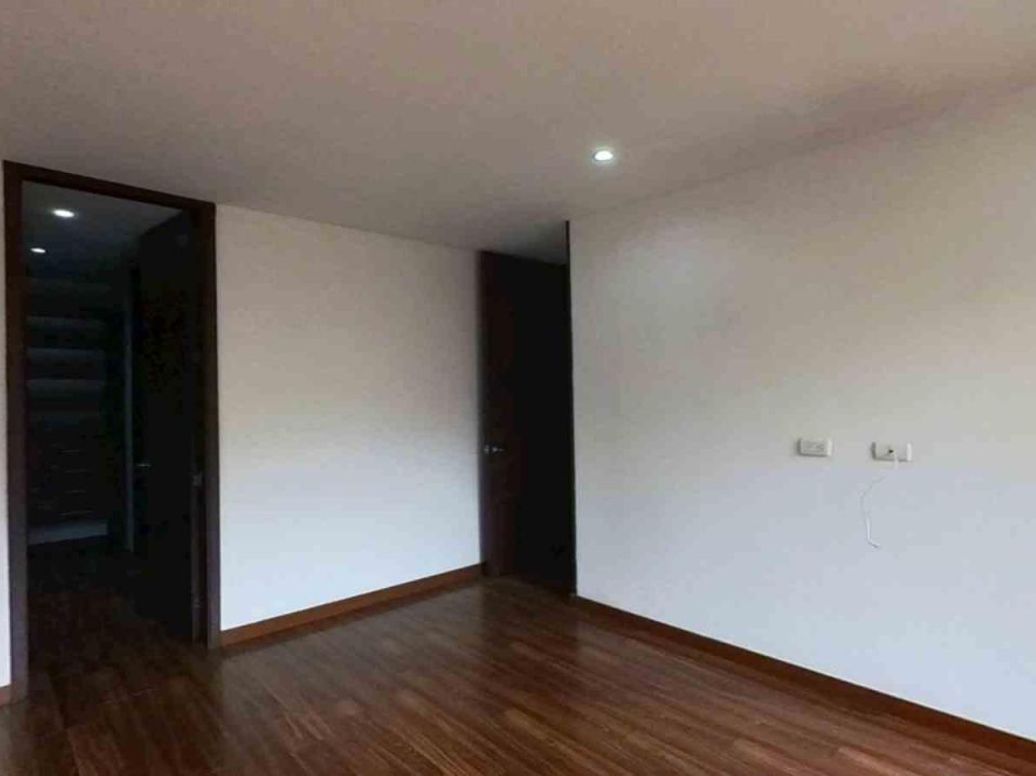 Apartamento de 3 alcobas en venta en Cerros De Suba, Bogotá, 91 m² · foto 12 de 20