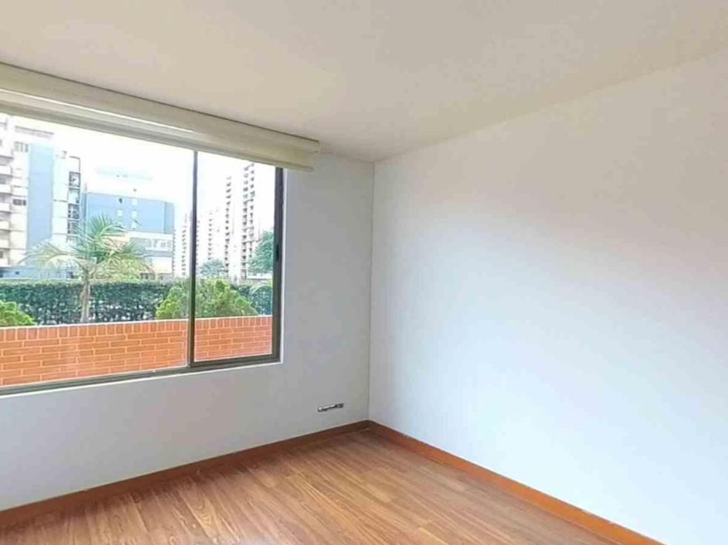 Apartamento de 3 alcobas en venta en Cerros De Suba, Bogotá, 91 m² · foto 13 de 20