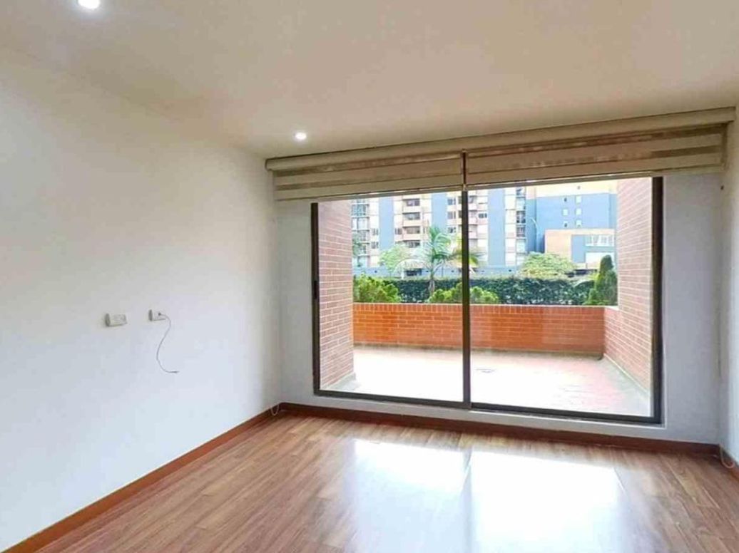 Apartamento de 3 alcobas en venta en Cerros De Suba, Bogotá, 91 m² · foto 5 de 20