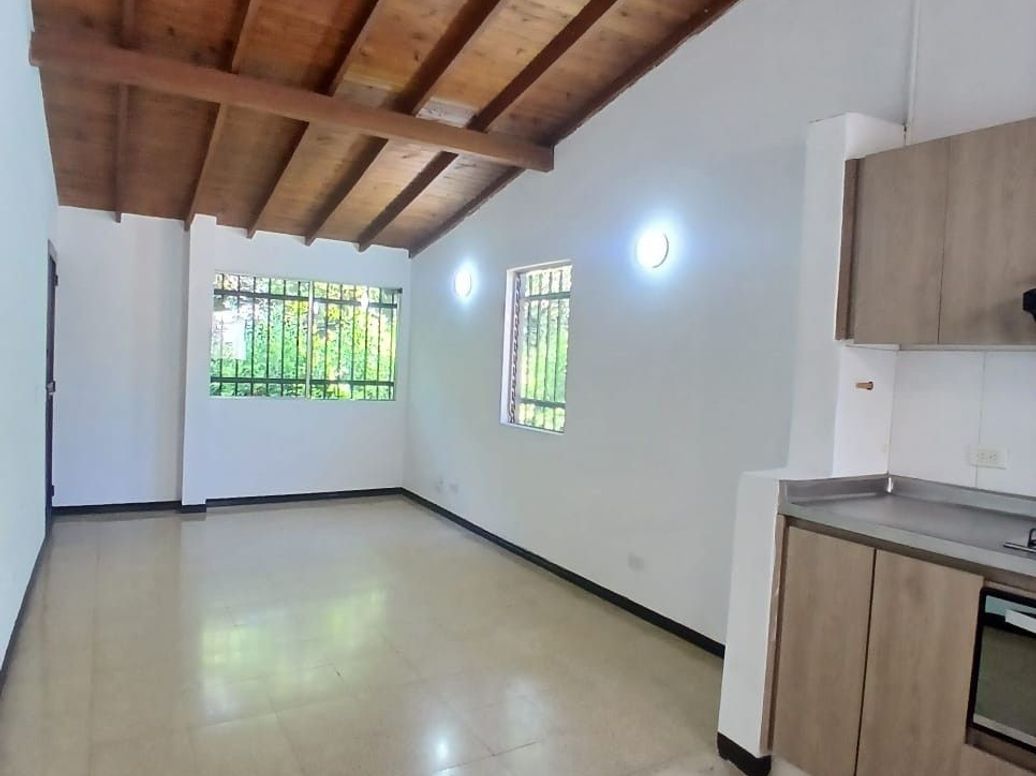 CASA EN ARRIENDO en La Mota