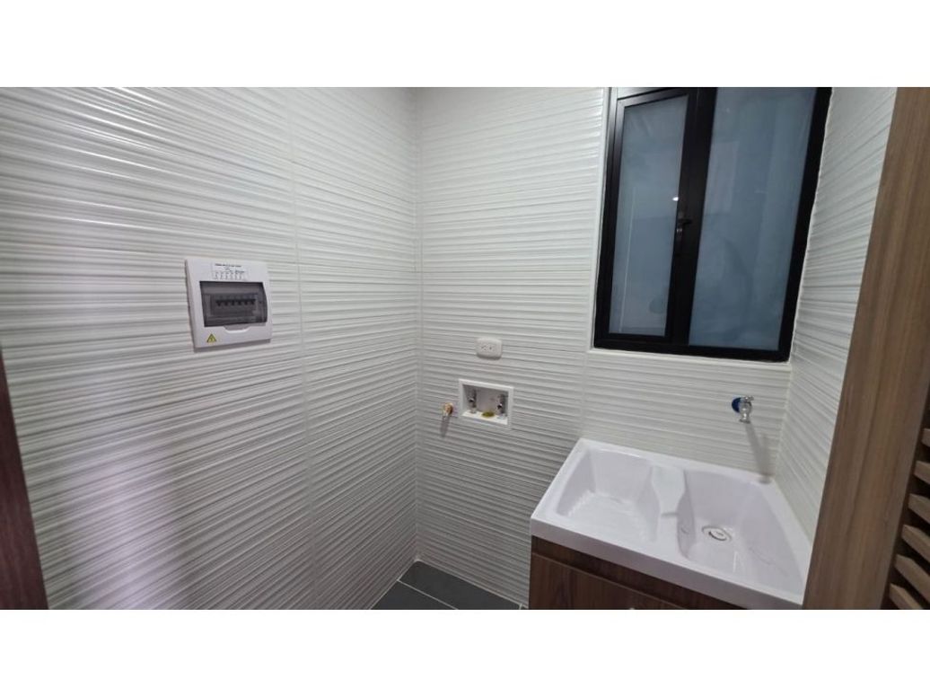 Apartamento de 3 alcobas en venta en Ciudad La Salle, Bogotá, 80 m² · foto 10 de 14