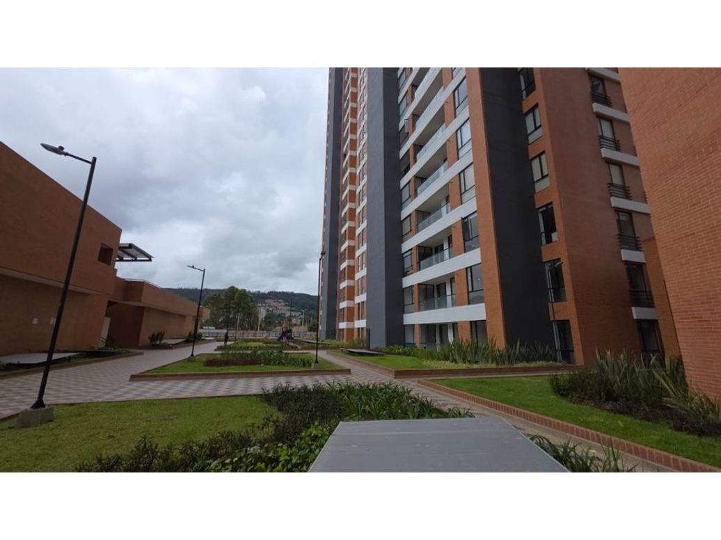 Apartamento de 3 alcobas en venta en Ciudad La Salle, Bogotá, 80 m² · foto 12 de 14