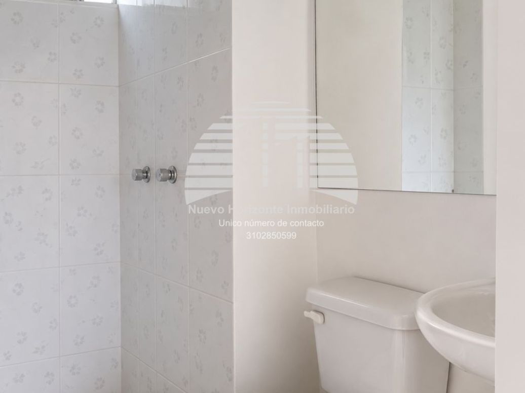 Apartamento de 3 alcobas en venta en San Cipriano, Bogotá, 56 m² · foto 4 de 12