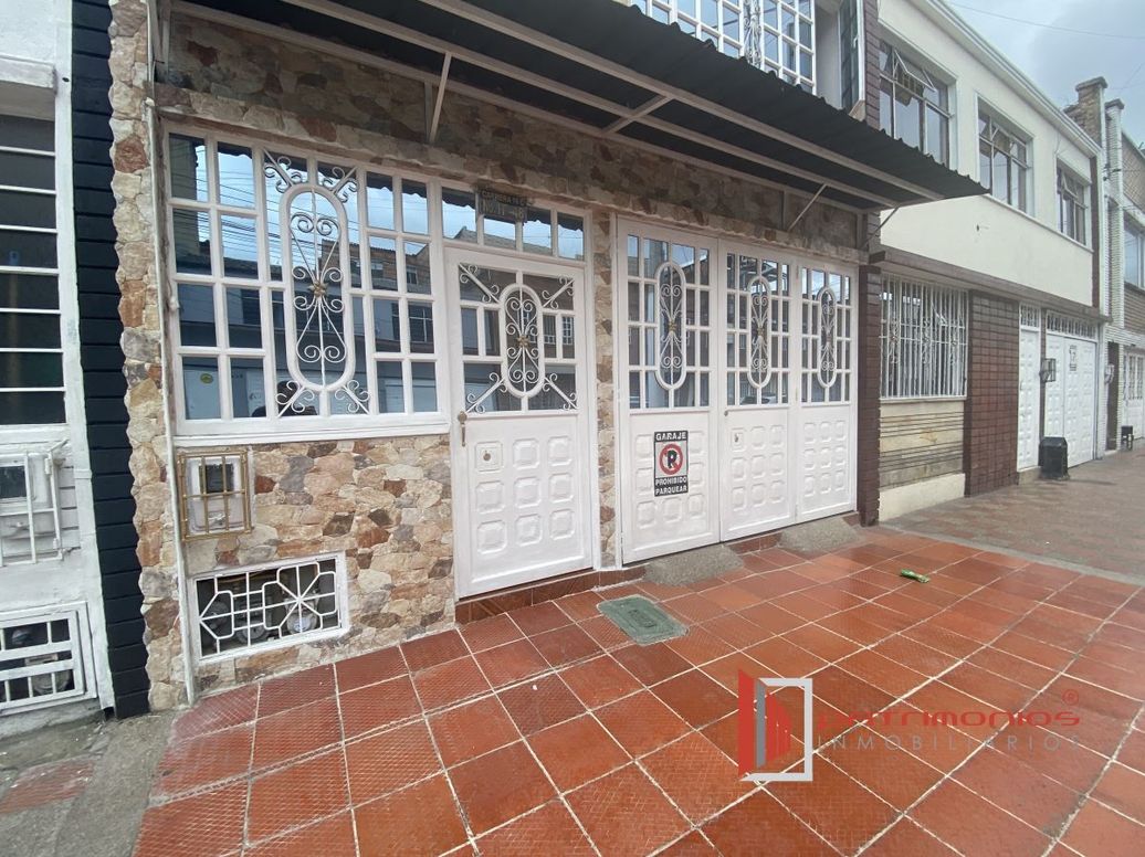 Casa en venta en Eduardo Santos, Bogotá · foto 3 de 20