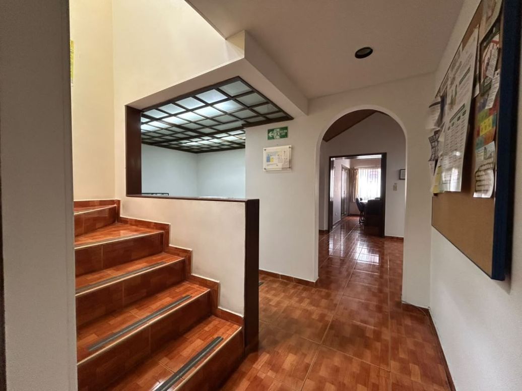 Casa de 6 alcobas en arriendo en Santa Barbara Oriental, Bogotá, 500 m² · foto 14 de 20