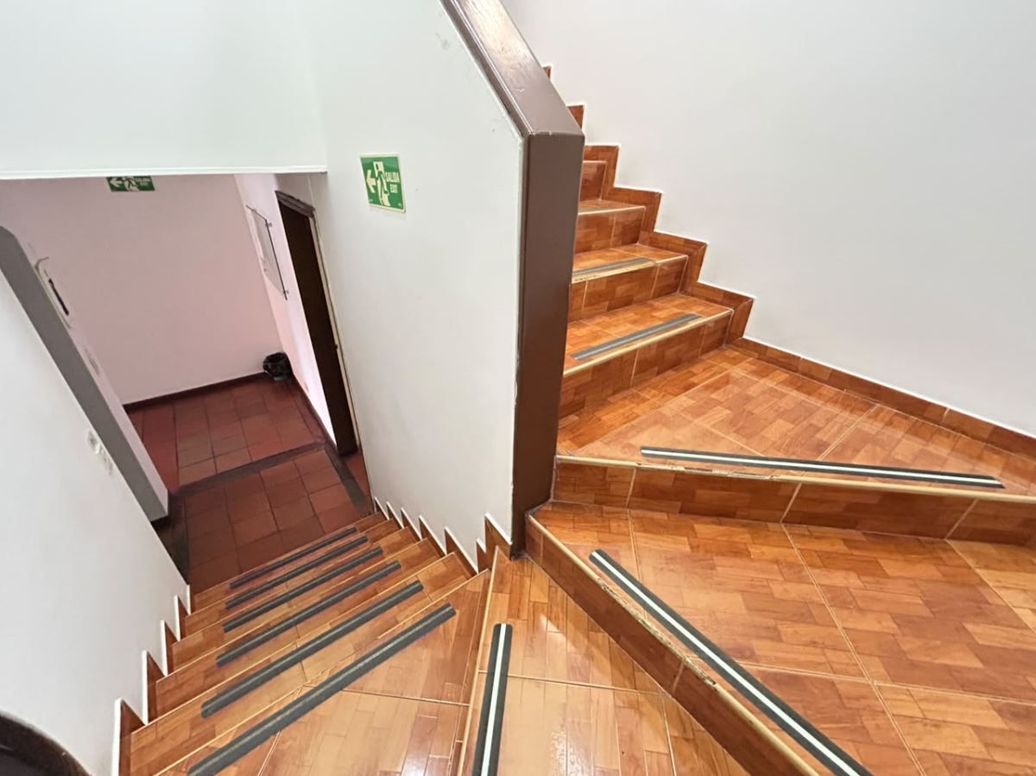 Casa de 6 alcobas en arriendo en Santa Barbara Oriental, Bogotá, 500 m² · foto 10 de 20