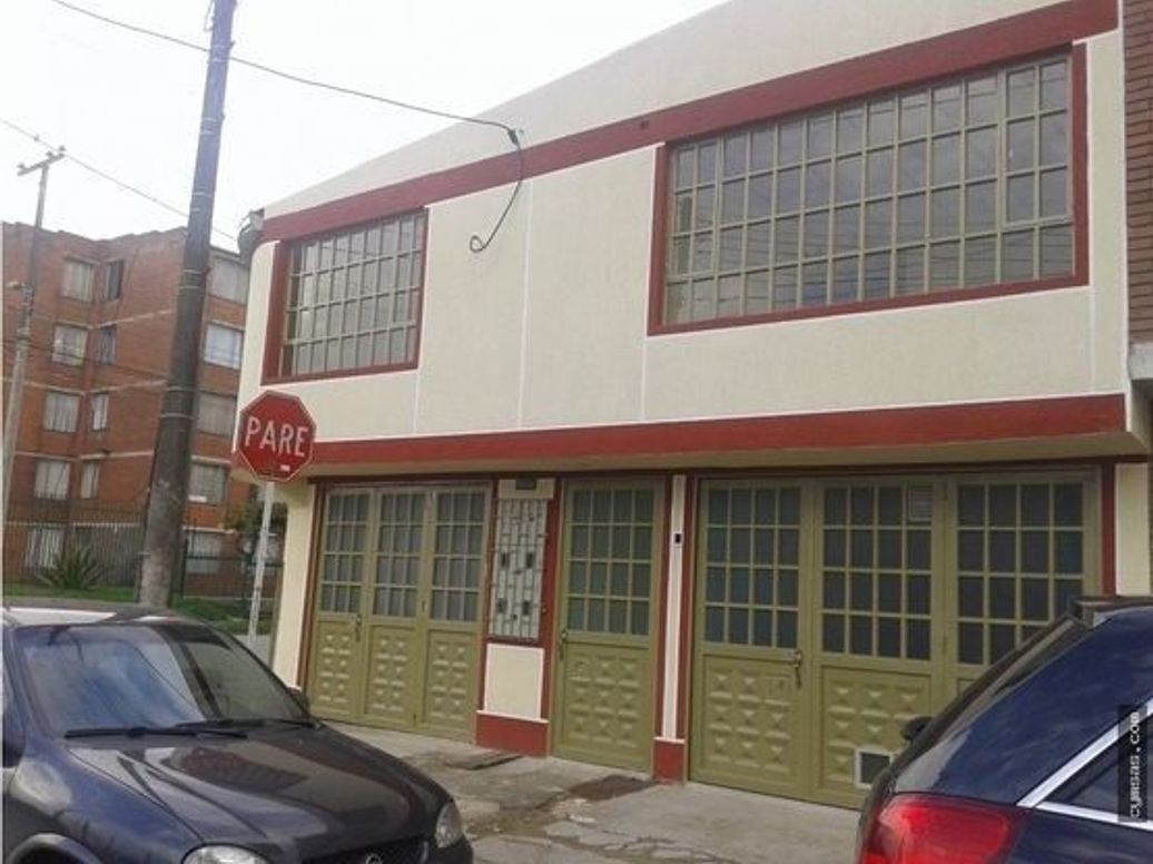 Casa de 3 alcobas en venta en Atahualpa, Bogotá, 158 m² · foto 2 de 20