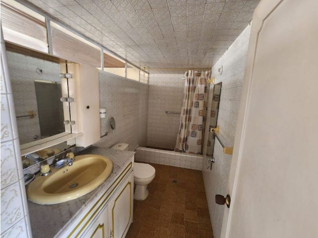 Casa de 5 alcobas en venta en Ub. Cordoba, Bogotá, 335 m² · foto 12 de 20