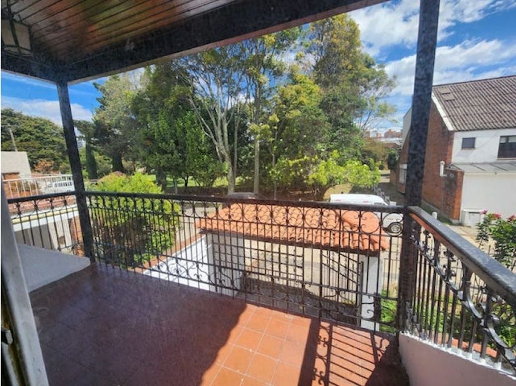 Casa de 5 alcobas en venta en Ub. Cordoba, Bogotá, 335 m² · foto 16 de 20