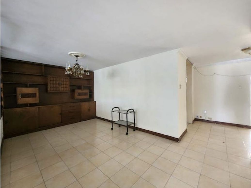 Casa de 5 alcobas en venta en Ub. Cordoba, Bogotá, 335 m² · foto 7 de 20