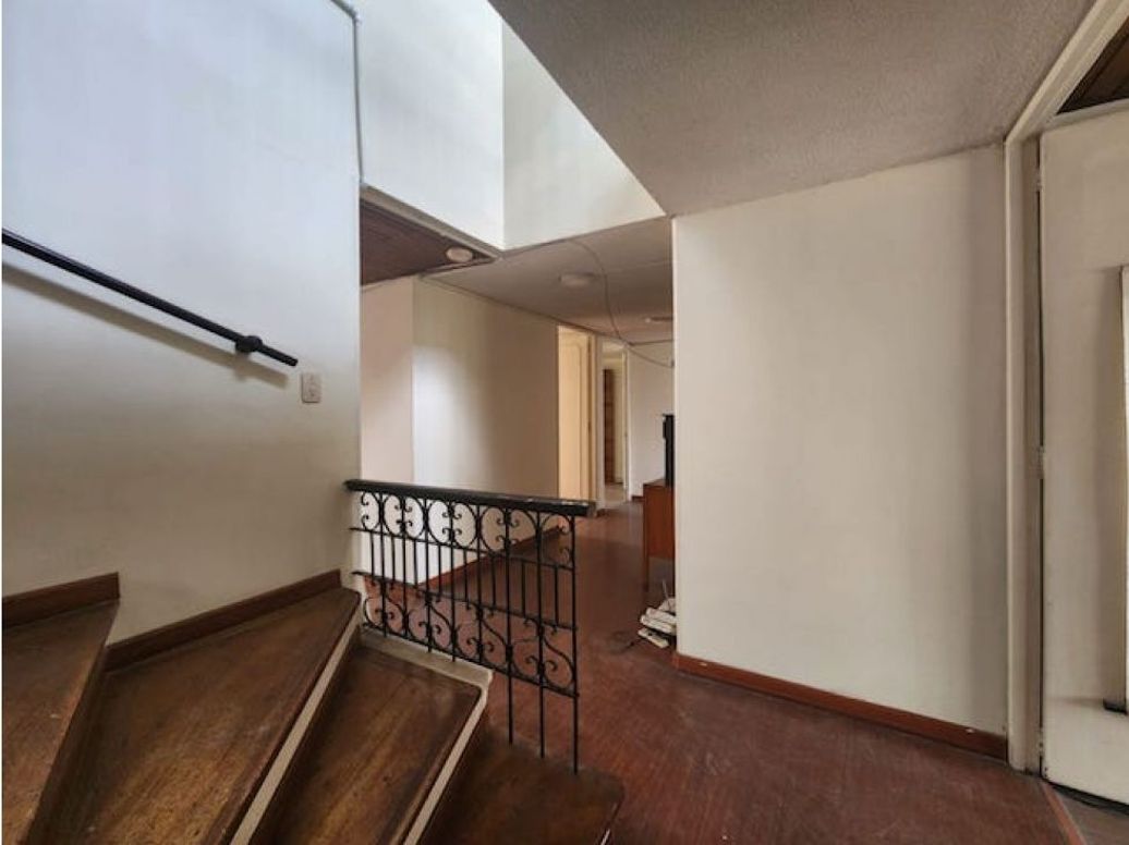 Casa de 5 alcobas en venta en Ub. Cordoba, Bogotá, 335 m² · foto 17 de 20