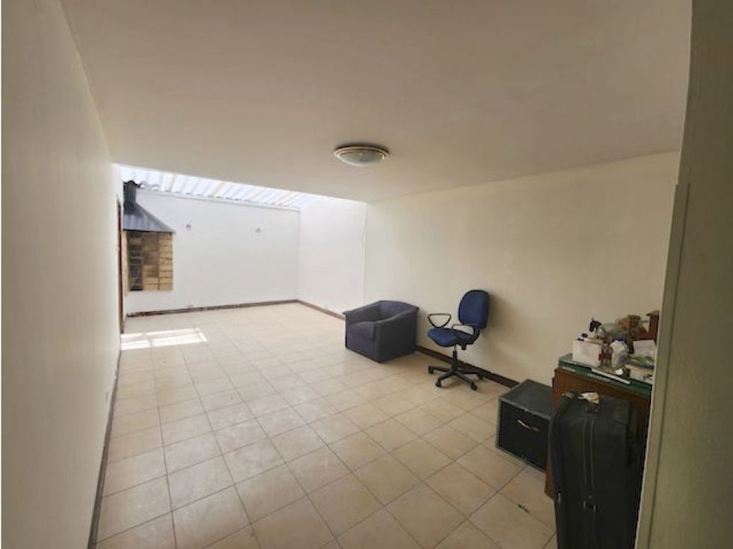 Casa de 5 alcobas en venta en Ub. Cordoba, Bogotá, 335 m² · foto 8 de 20