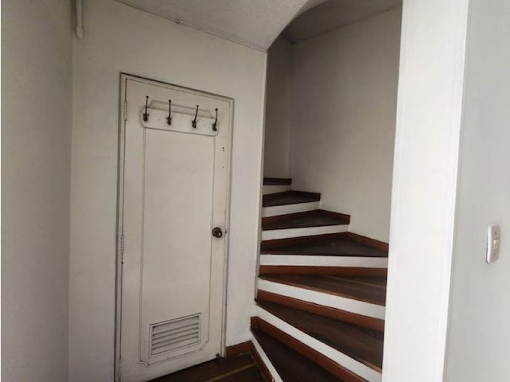 Casa de 5 alcobas en venta en Ub. Cordoba, Bogotá, 335 m² · foto 9 de 20