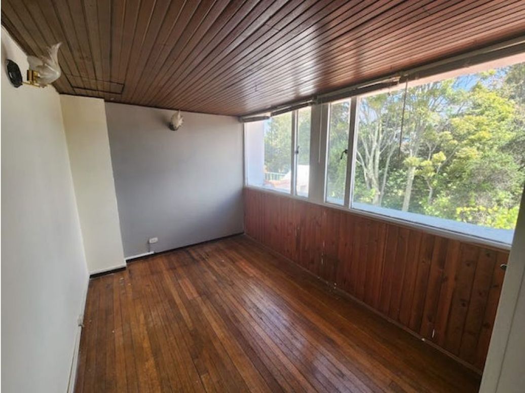 Casa de 5 alcobas en venta en Ub. Cordoba, Bogotá, 335 m² · foto 10 de 20