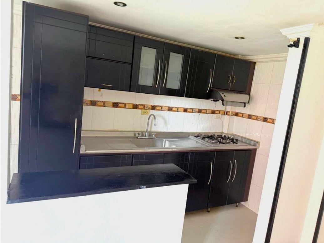 Apartamento de 3 alcobas en venta en El Corzo, Bogotá, 48 m² · foto 2 de 9