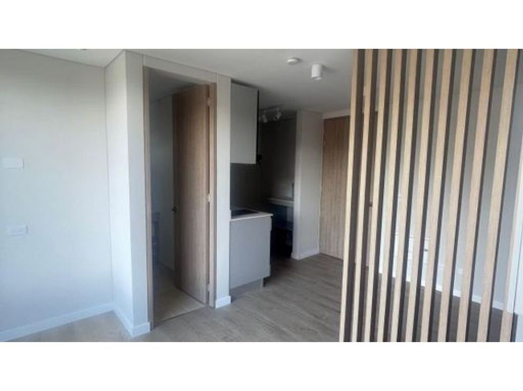 Apartaestudio en venta en La Castellana, Bogotá, 26 m² · foto 2 de 7