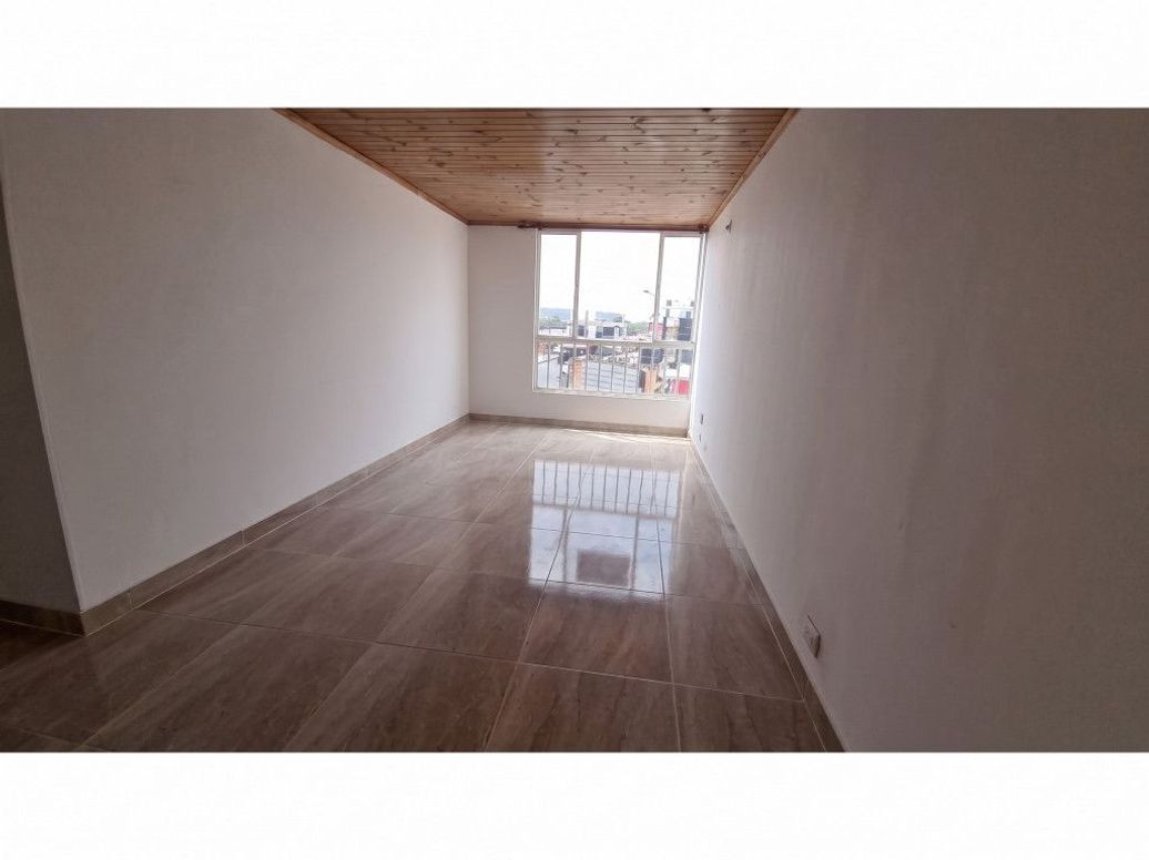 Apartamento de 3 alcobas en venta en Parques De Salamanca, Bogotá, 57 m² · foto 2 de 19