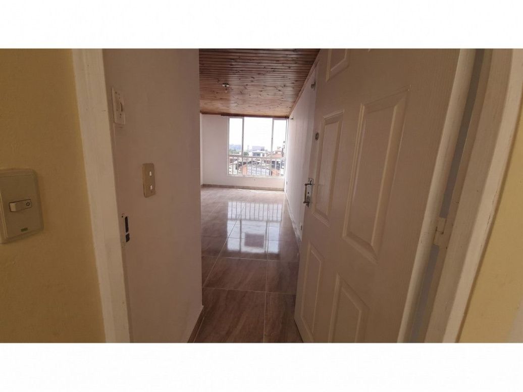 Apartamento de 3 alcobas en venta en Parques De Salamanca, Bogotá, 57 m² · foto 4 de 19