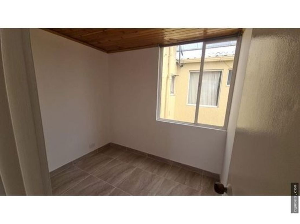 Apartamento de 3 alcobas en venta en Parques De Salamanca, Bogotá, 57 m² · foto 11 de 19