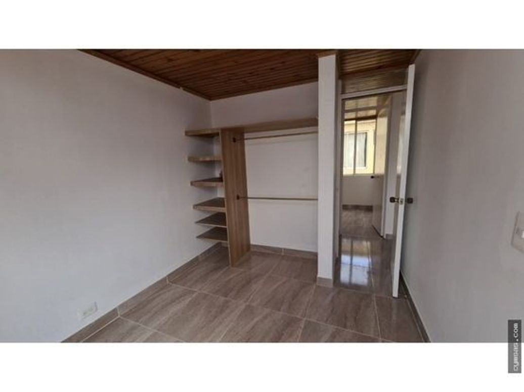 Apartamento de 3 alcobas en venta en Parques De Salamanca, Bogotá, 57 m² · foto 12 de 19