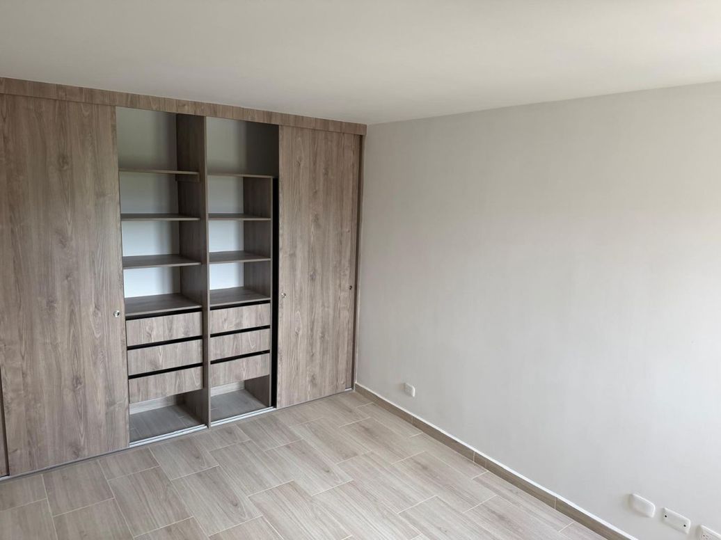 Apartamento de 2 alcobas en venta en Casa Blanca, Bogotá, 46 m² · foto 9 de 12