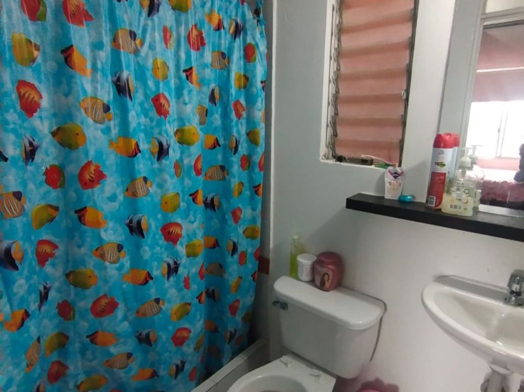 Apartamento de 3 alcobas en venta en Gran Yomasa, Bogotá, 49 m² · foto 9 de 19