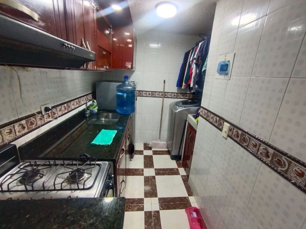 Apartamento de 3 alcobas en venta en Gran Yomasa, Bogotá, 49 m² · foto 5 de 19