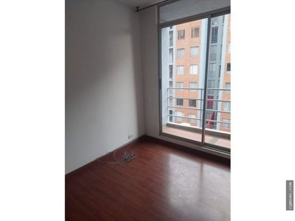 Apartamento de 3 alcobas en venta en El Tintal A.S.D., Bogotá, 55 m² · foto 2 de 20