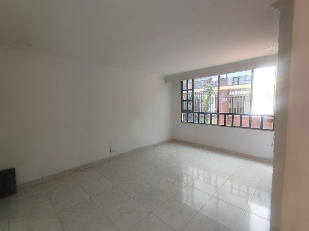 Casa de 3 alcobas en venta en Americas Occidental Et. I, Bogotá, 150 m² · foto 6 de 20