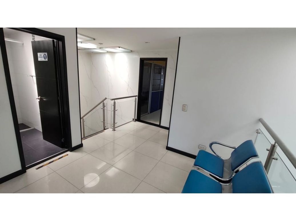 Casa de 4 alcobas en venta en Modelia, Bogotá, 285 m² · foto 8 de 13