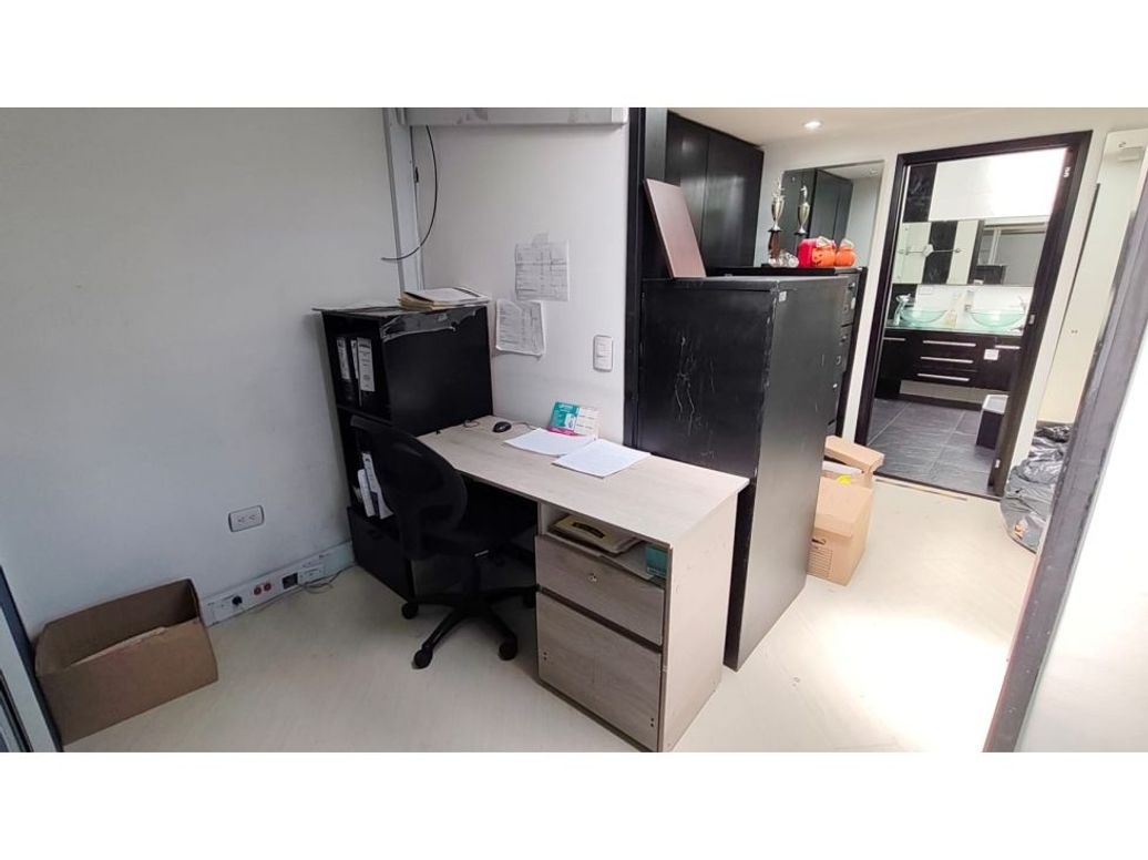 Casa de 4 alcobas en venta en Modelia, Bogotá, 285 m² · foto 4 de 13