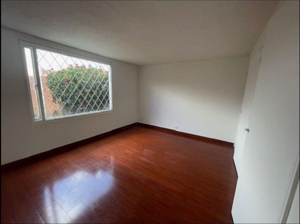 Casa de 4 alcobas en venta en Mónaco, Bogotá, 259 m² · foto 13 de 20