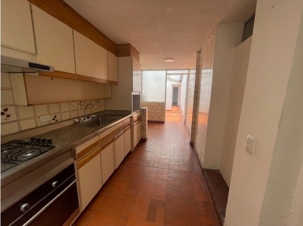 Casa de 4 alcobas en venta en Mónaco, Bogotá, 259 m² · foto 7 de 20