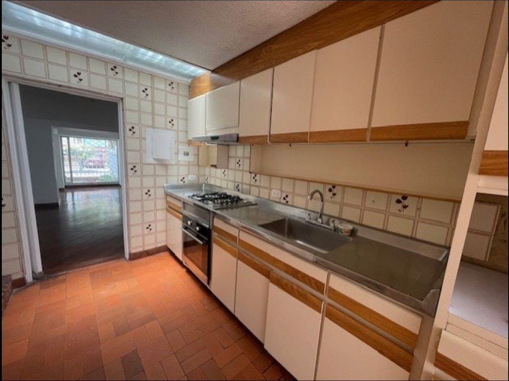 Casa de 4 alcobas en venta en Mónaco, Bogotá, 259 m² · foto 8 de 20