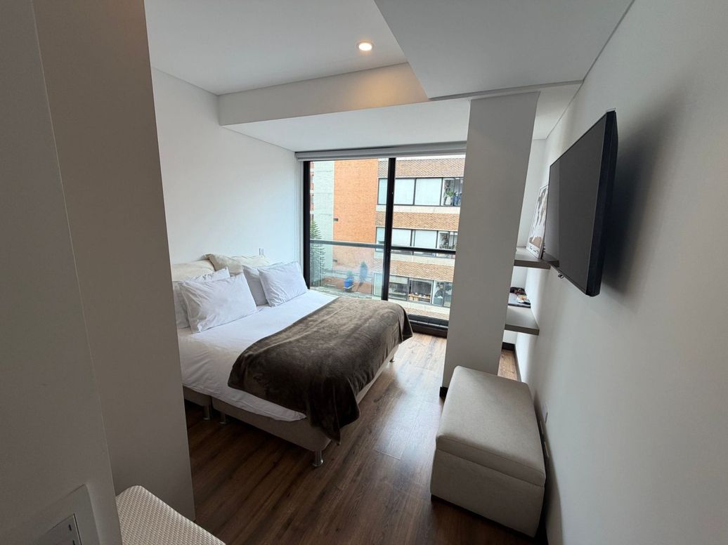 Apartamento de 1 alcoba en venta en Antiguo Country, Bogotá, 65 m² · foto 3 de 10