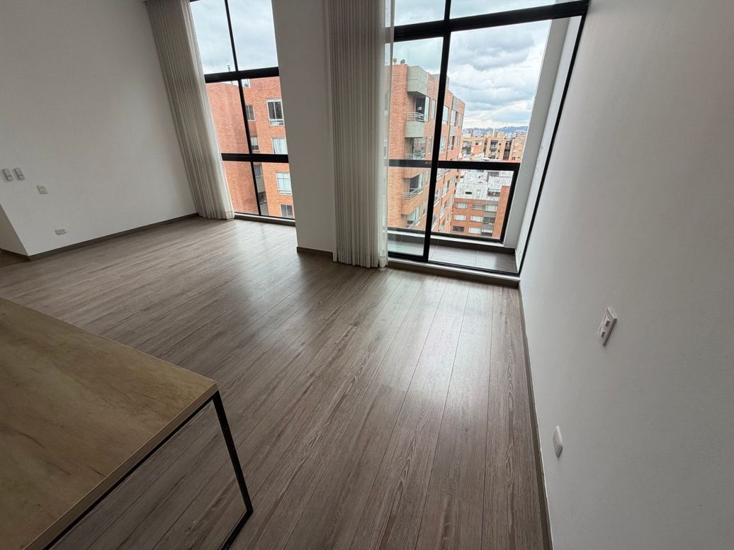 Apartamento de 3 alcobas en venta en Los Cedros Oriental, Bogotá, 93 m² · foto 13 de 17