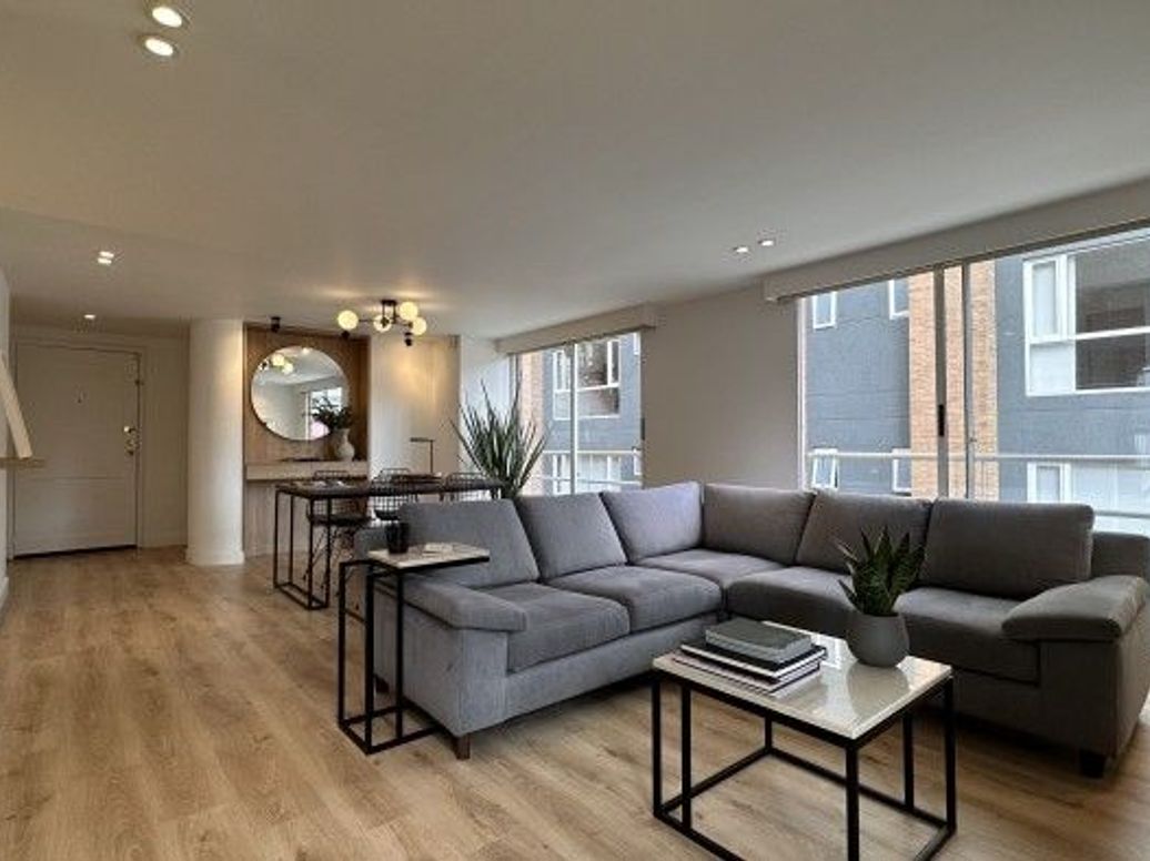 Apartamento de 3 alcobas en venta en Chicó Norte, Bogotá, 120 m² · foto 2 de 17