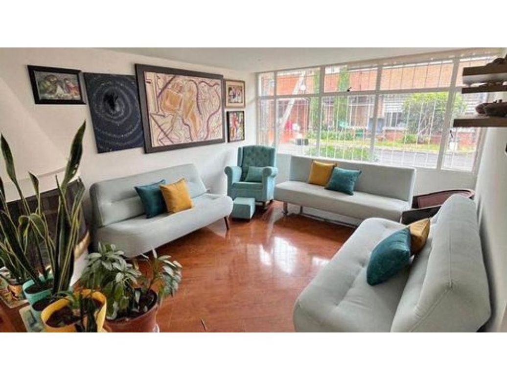 Casa de 3 alcobas en venta en Cedritos, Bogotá, 152 m² · foto 3 de 16