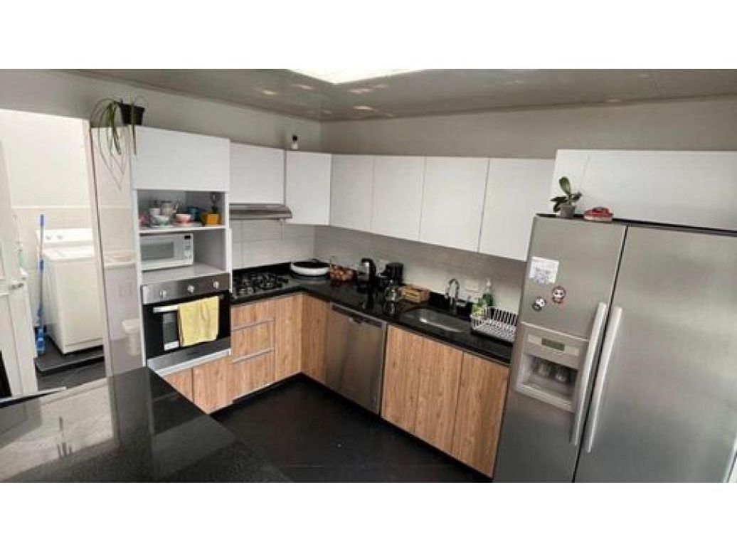 Casa de 3 alcobas en venta en Cedritos, Bogotá, 152 m² · foto 2 de 16
