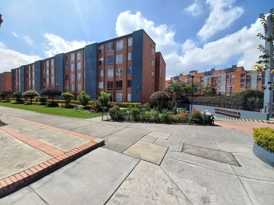 Apartamento de 3 alcobas en venta en Ub. Castilla Real, Bogotá, 62 m² · foto 17 de 19